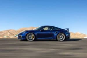 porsche 911 turbo s ligthweight package 09