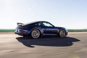 porsche 911 turbo s ligthweight package 10