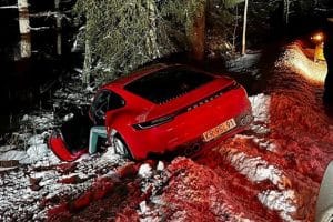 porsche-snow-GR-yaris