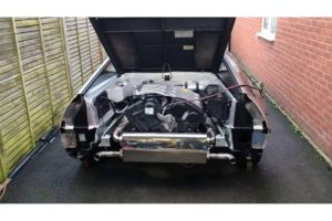 this-delorean-is-ready-to-receive-a-french-engine- (1)