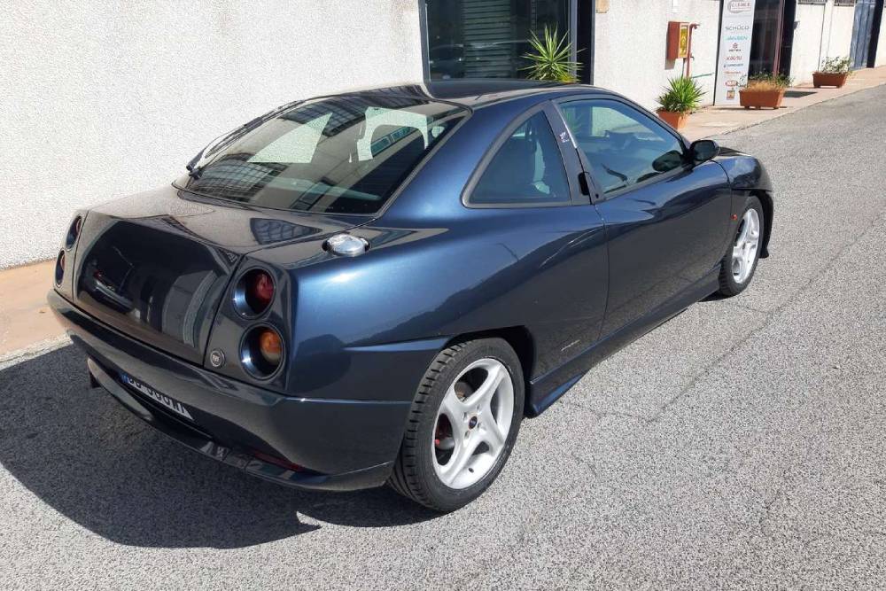 https://autogreeknews.gr/wp-content/uploads/2022/02/1500-km-fiat-coupe-for-sale-4.jpg