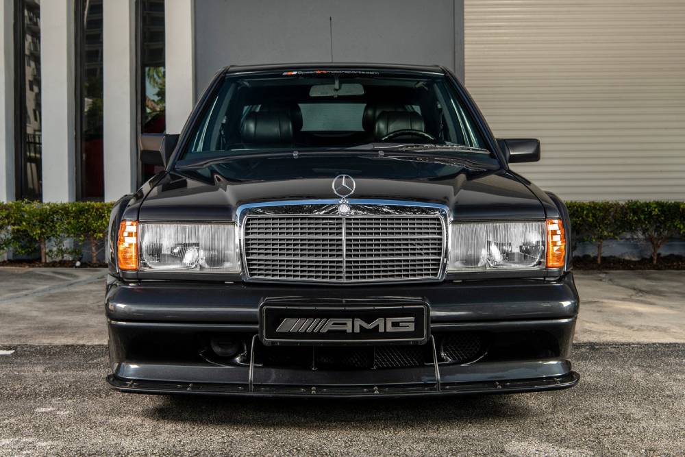 https://autogreeknews.gr/wp-content/uploads/2022/02/1990_mercedes-benz_190e-2-3.jpg