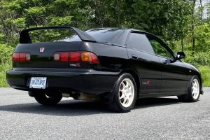 1997-Honda-Integra-Type-R-4