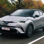 2016-toyota-chr-hybrid-dynamic-05