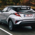 2016-toyota-chr-hybrid-dynamic-08