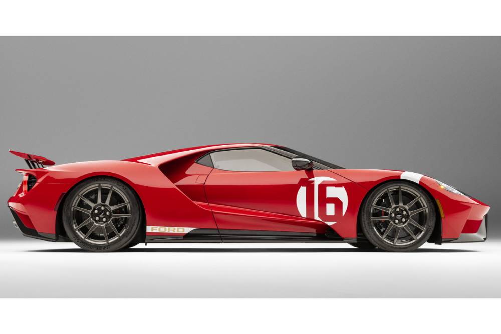 https://autogreeknews.gr/wp-content/uploads/2022/02/2022-Ford-GT-Alan-Mann-Heritage-Edition_05.jpg