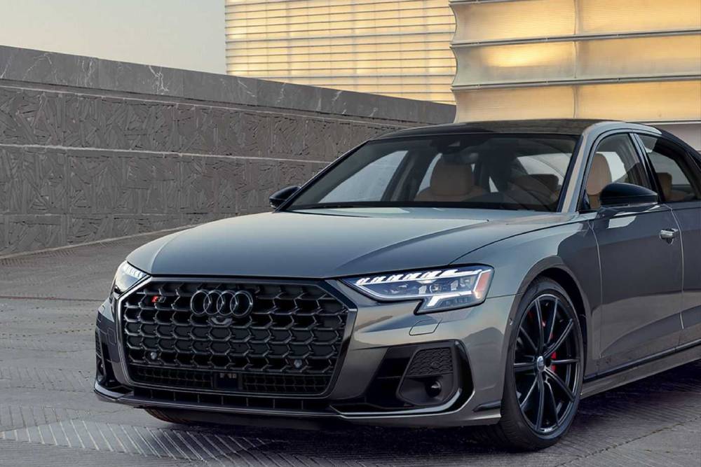 https://autogreeknews.gr/wp-content/uploads/2022/02/2022-audi-s8-us-spec-1.jpg