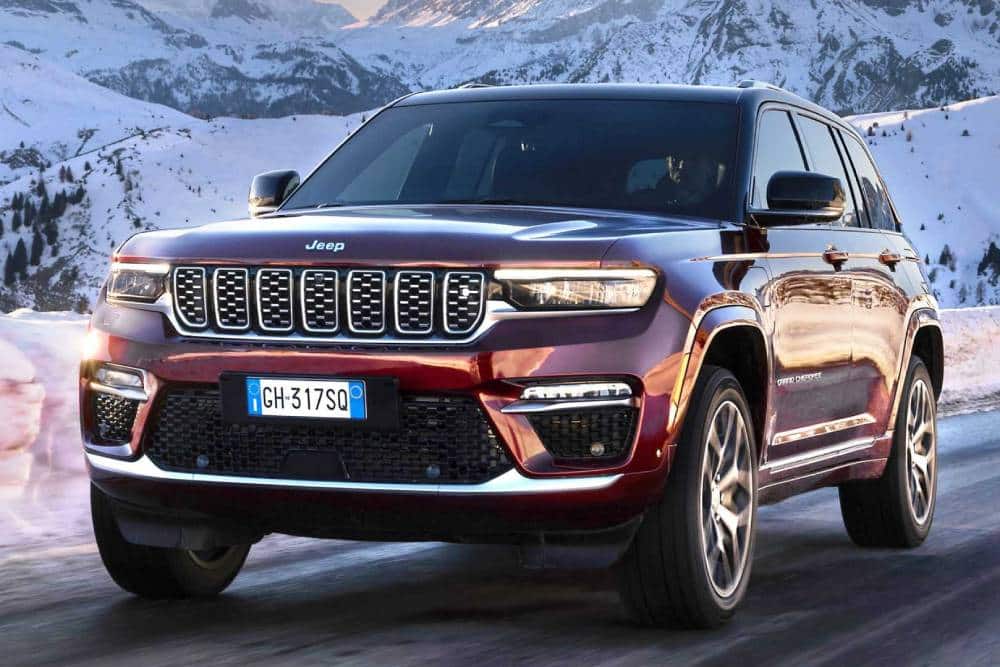 https://autogreeknews.gr/wp-content/uploads/2022/02/2022-jeep-grand-cherokee-3.jpg