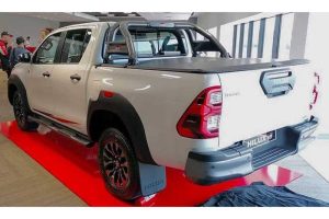 2022-toyota-hilux-gr-sport-south-africa (2)
