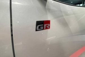2022-toyota-hilux-gr-sport-south-africa (4)
