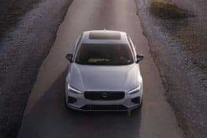 2022-volvo-s60-black-edition-front-view