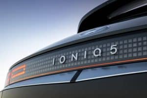 2023-Hyundai-Ioniq-5-2