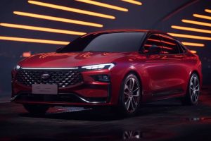 Ford-Mondeo-ST-Line-1