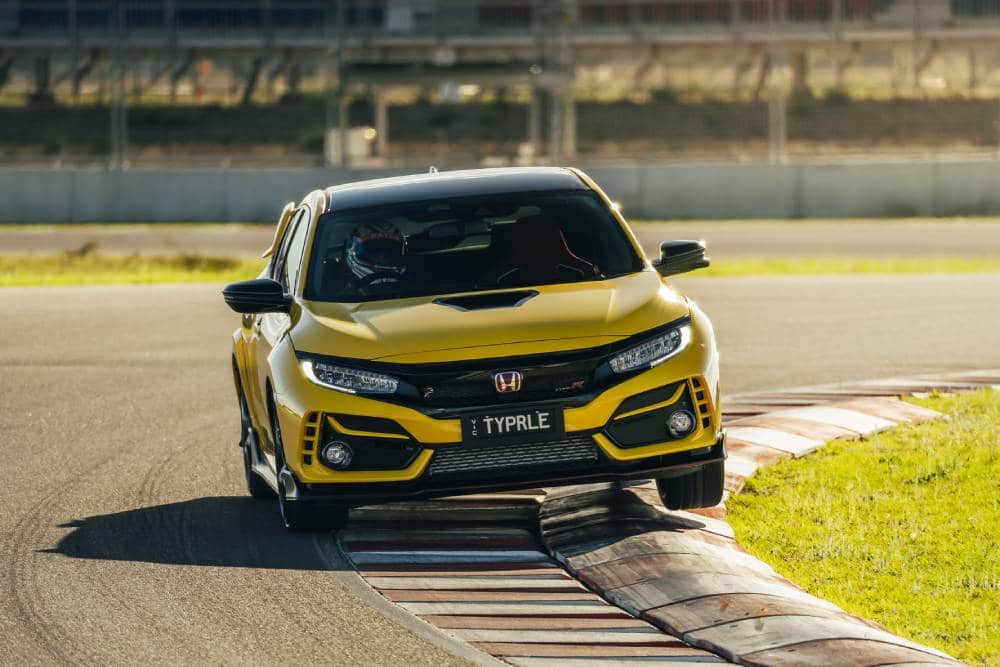 https://autogreeknews.gr/wp-content/uploads/2022/02/Honda-Civic-Type-R-The-Bend-14.jpg