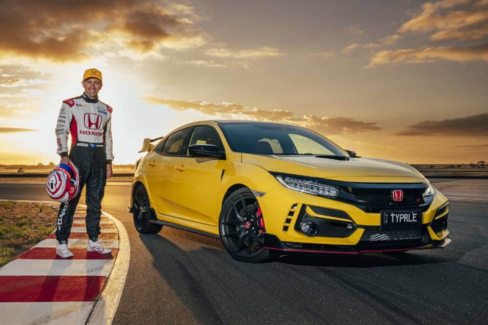 https://autogreeknews.gr/wp-content/uploads/2022/02/Honda-Civic-Type-R-The-Bend-21.jpg