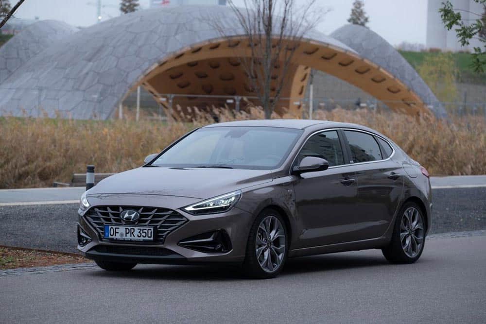 https://autogreeknews.gr/wp-content/uploads/2022/02/Hyundai_i30_fastback_008_1_-1_wid_1024.jpg