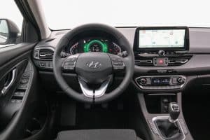 Hyundai_i30_fastback_039-1_wid_1024