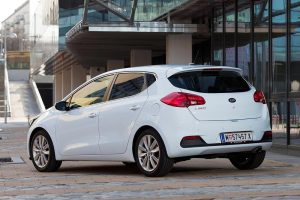 Kia-Ceed-2013-(11)