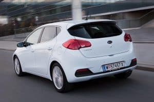 Kia-Ceed-2013-(4)