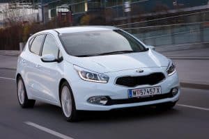 Kia-Ceed-2013-(9)