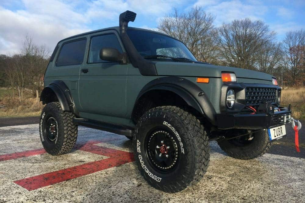 https://autogreeknews.gr/wp-content/uploads/2022/02/Lada-Niva-ZUBR-Monster-eBay-1.jpg