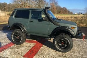 Lada-Niva-ZUBR-Monster-eBay-2