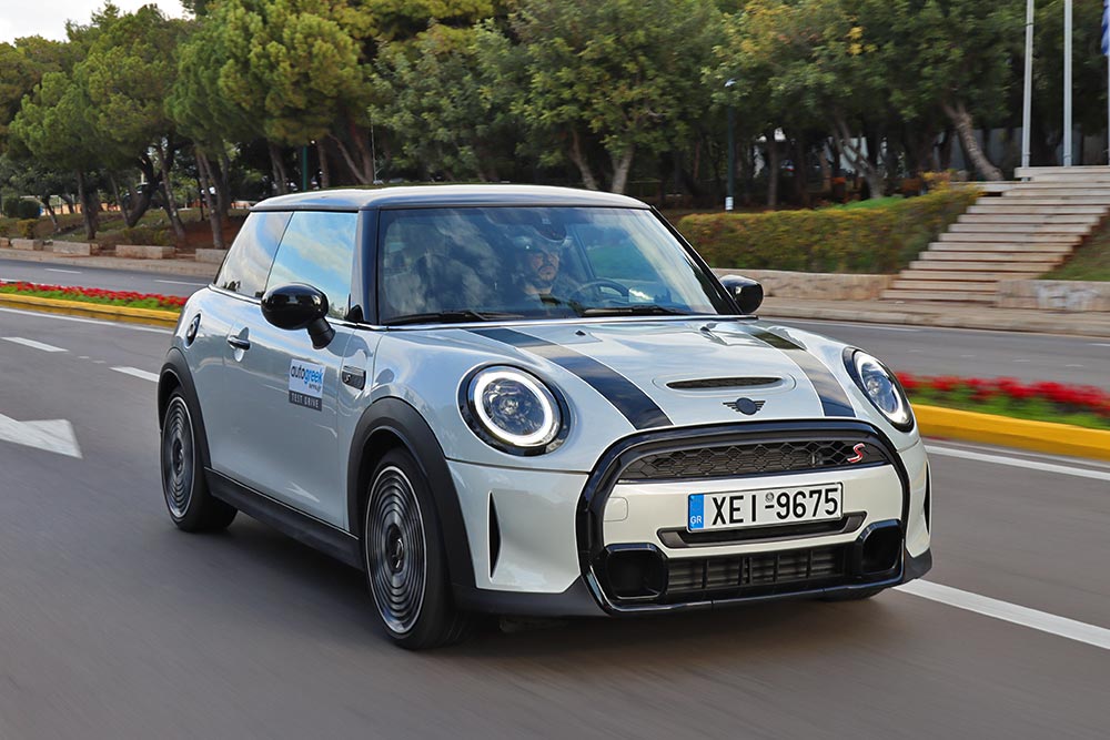 https://autogreeknews.gr/wp-content/uploads/2022/02/MINI-Cooper-S-2022-18.jpg