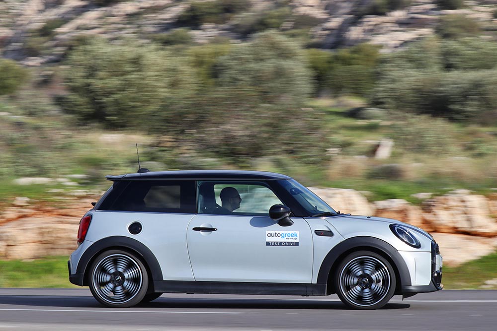 https://autogreeknews.gr/wp-content/uploads/2022/02/MINI-Cooper-S-2022-2.jpg