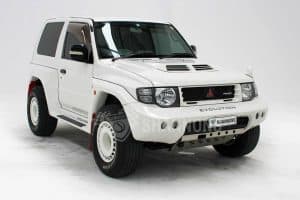 Mitsubishi-Pajero-Evolution-2