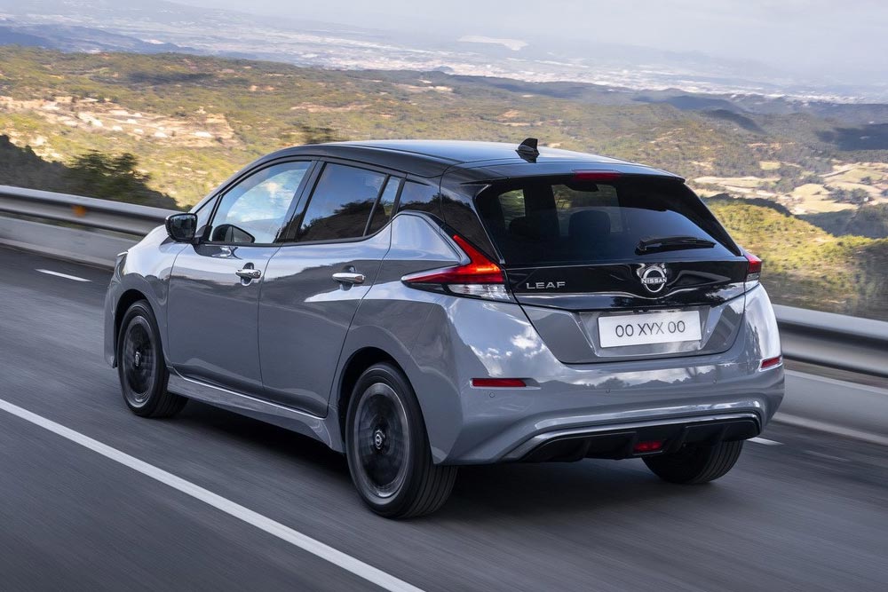 https://autogreeknews.gr/wp-content/uploads/2022/02/Nissan-LEAF-MY2022-12.jpg