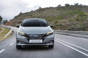 Nissan-LEAF-MY2022-14