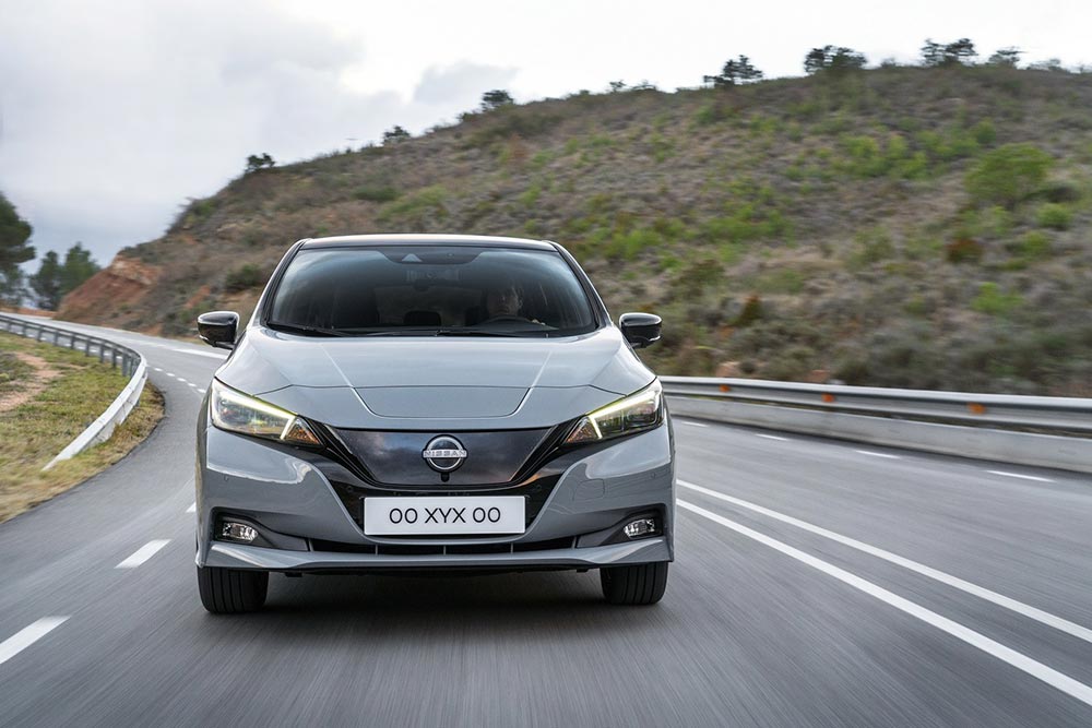 https://autogreeknews.gr/wp-content/uploads/2022/02/Nissan-LEAF-MY2022-14.jpg