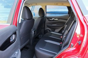 Nissan-Qashqai-1,5D-2017 (11)