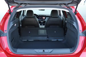 Peugeot 308 1.2 130 (18)