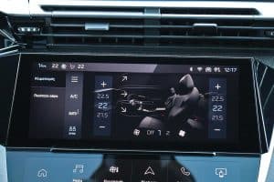 Peugeot 308 1.2 130 (23)