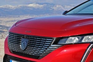 Peugeot 308 1.2 130 (5)