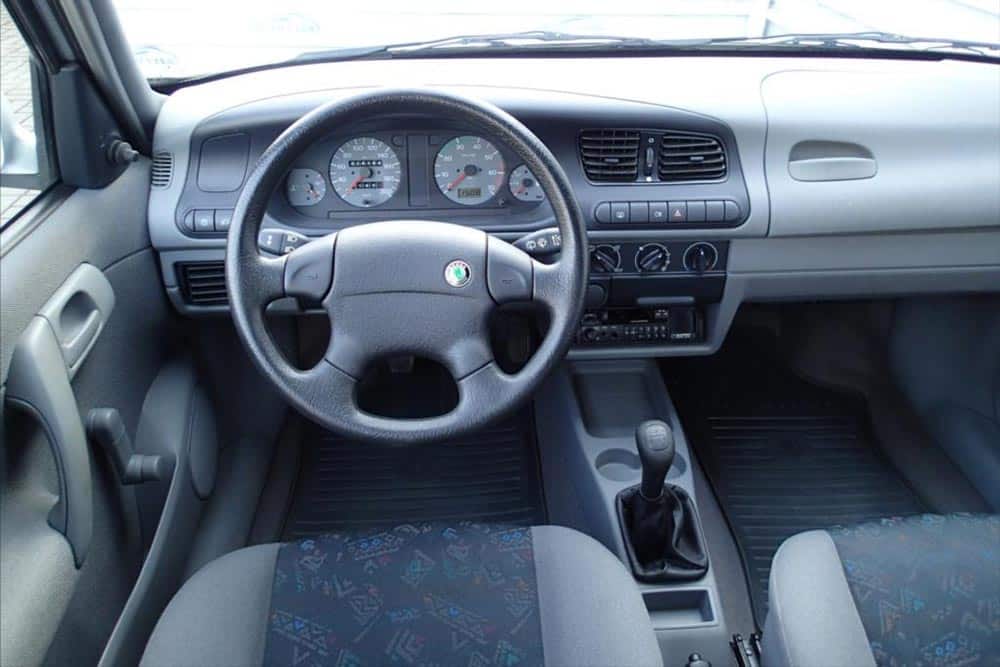 https://autogreeknews.gr/wp-content/uploads/2022/02/Skoda-Felicia-2000-9.jpg