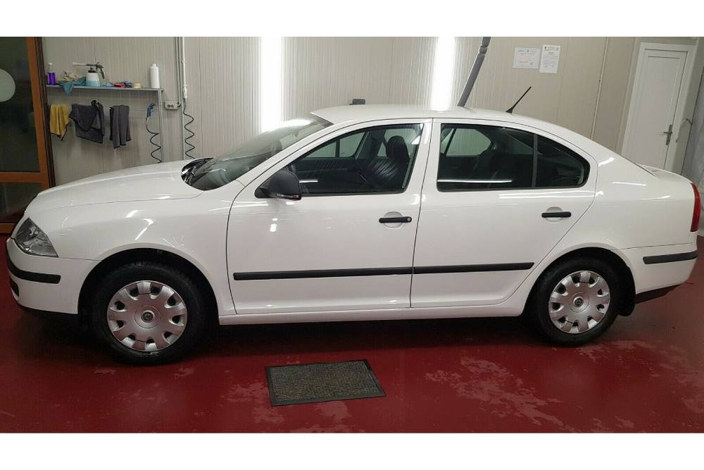 https://autogreeknews.gr/wp-content/uploads/2022/02/Skoda_Octavia_II_Classic_2011_for_sale-1.jpg