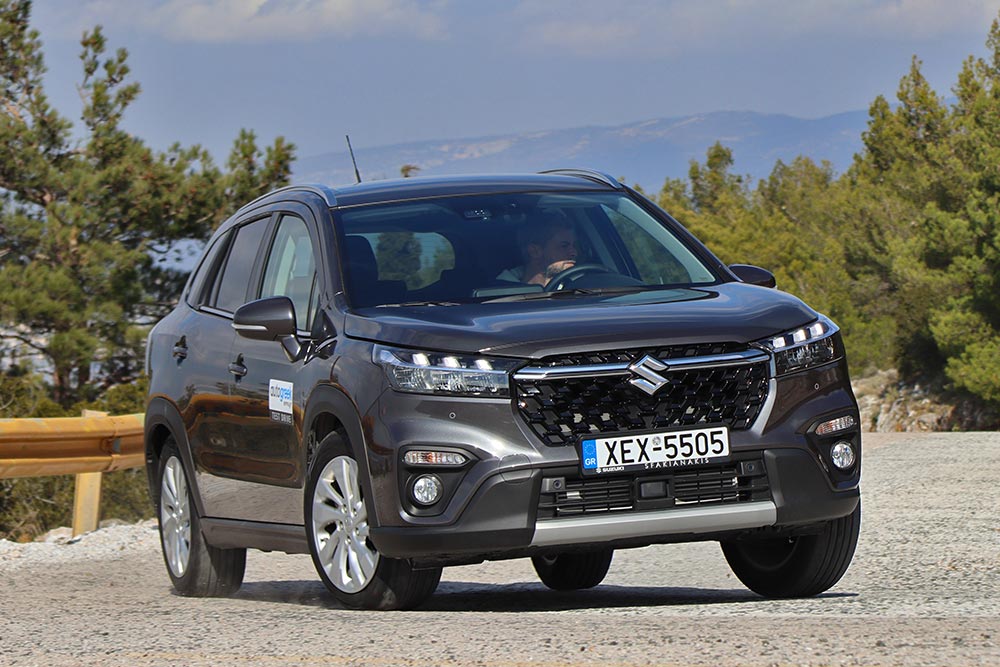 https://autogreeknews.gr/wp-content/uploads/2022/02/Suzuki-S-Cross-1.4T-AT-38.jpg