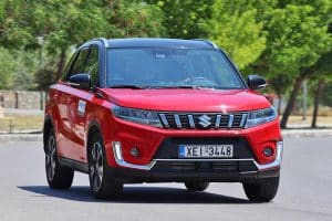 Suzuki-Vitara-1.4T-2WD-Hybrid-strofi