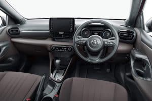 Toyota-Yaris-Japan-(2)