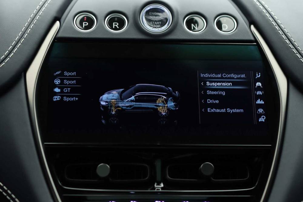 https://autogreeknews.gr/wp-content/uploads/2022/02/aston-martin-dbx707-infotainment-screen.jpg