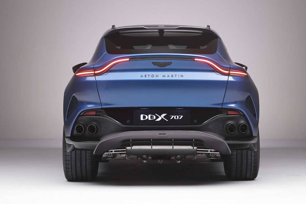 https://autogreeknews.gr/wp-content/uploads/2022/02/aston-martin-dbx707-rear-view.jpg