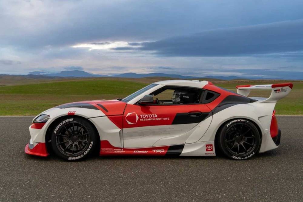 https://autogreeknews.gr/wp-content/uploads/2022/02/autonomous-toyota-supra-1.jpg