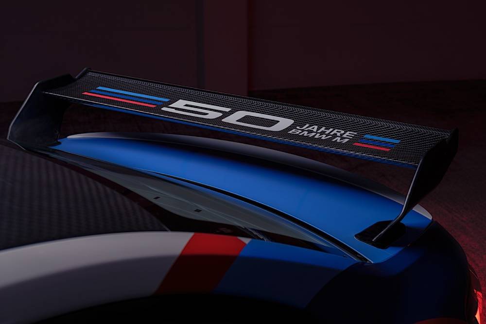 https://autogreeknews.gr/wp-content/uploads/2022/02/bmw-m2-cs-racing-takes-m-50-anniversary-to-motogp-8.jpg
