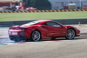 ferrari_f8_tributo_21