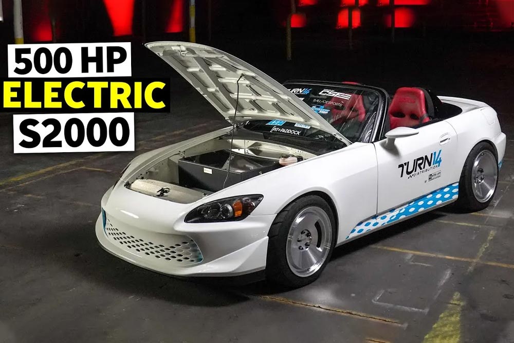 https://autogreeknews.gr/wp-content/uploads/2022/02/honda-s2k-electric.jpg