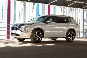 mitsubishi outlander sales 03
