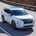 mitsubishi outlander sales 04