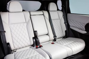 mitsubishi outlander sales 07